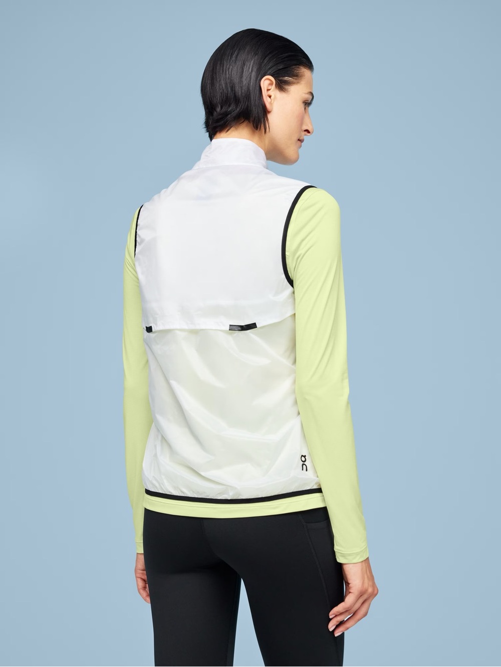 On Running Vest - Picture 3 of 7